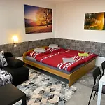 Nikola Apartamento *